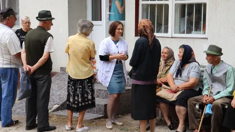 Sănătate pentru sate: 120 de persoane dintr-o localitate argeşeană au beneficiat de asistență medicală gratuită