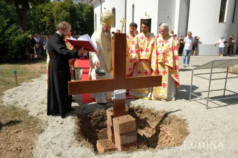Capitală: Episcopul Ieronim a sfințit piatra de temelie pentru un nou lăcaș de cult la Parohia Sf. Mercurie