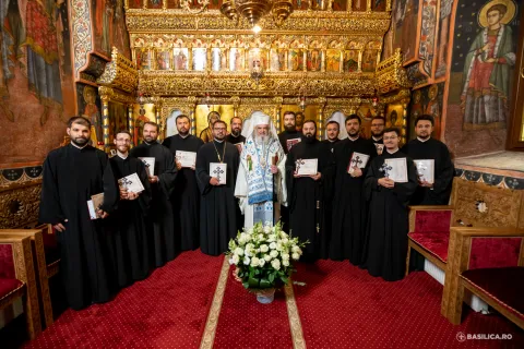 Patriarhul Daniel a oficiat 13 hirotesii: De ce isihaștii au fost cei mai căutați duhovnici și ce este rațiunea rugătoare