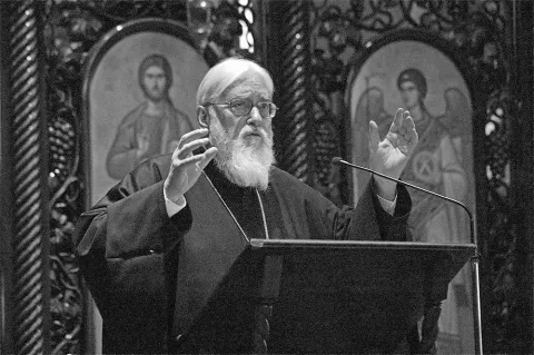 Patriarhul Daniel transmite condoleanțe după plecarea la Domnul a Mitropolitului Kallistos Ware