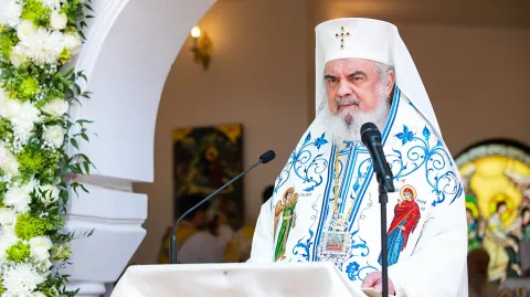 Doar rugăciunea fierbinte alungă demonii: Dacă este superficială și formală, nu-l schimbă pe om, spune Patriarhul