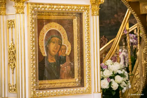 Icoana Maicii Domnului Siriaca adusă la hramul singurei biserici bucureștene dedicată Sfinților Părinți Ioachim și Ana