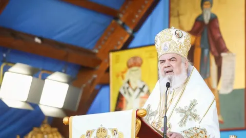 Patriarhul despre harul biruitor prin isihasm: Sf. Grigorie Palama, rod al îndemnului Ap. Pavel la rugăciune neîncetată