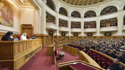Din conferința cu clericii județului Prahova: Sfântul Paisie a format „isihaști foarte activi și bine organizați”