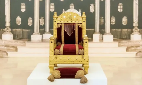 Muzeul Țăranului Român: Tronul regal și manuscrisul original al imnului național vor fi prezentate într-o expoziție