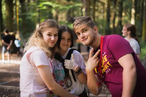 Ziua Internațională a Tineretului Ortodox: Tinerii conferă dinamism Bisericii