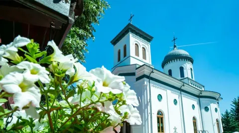 Moaștele Sfântului Efrem cel Nou aduse la Biserica Icoanei din Capitală, de Duminica Ortodoxiei