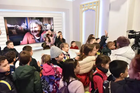 Şcoala altfel. Zeci de copii au vizitat sediul Trinitas TV