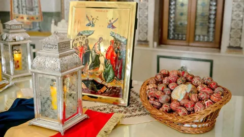 Sfânta Lumină de la Ierusalim va ajunge la Patriarhie în Sâmbăta Mare