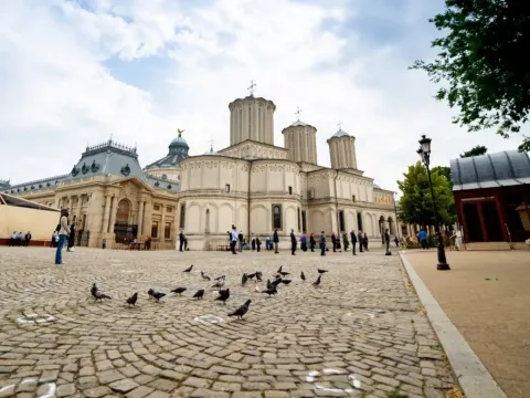 Programul hramului istoric al Catedralei Patriarhale | Va fi proclamată canonizarea Sfântului Ierarh Neofit Cretanul