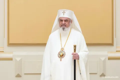 Patriarhul Daniel, Colocviul Naţional de Teologie Dogmatică: Teologia, ştiinţa mântuirii şi a îndumnezeirii omului, în gândirea Pr. Stăniloae