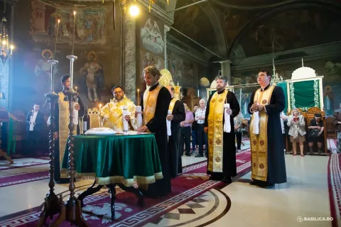 Psaltul Ion Popescu-Pasărea a fost pomenit la mănăstirea unde își doarme somnul de veci