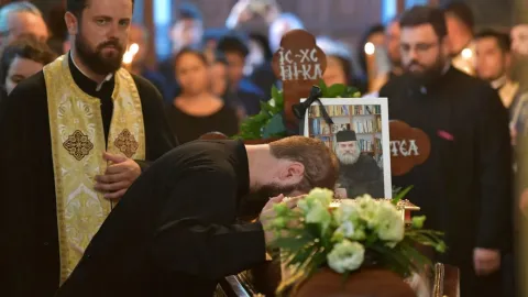 Condoleanțe la mutarea la cele veșnice a Pr. Tănăsache Costea, mentorul studenților teologi