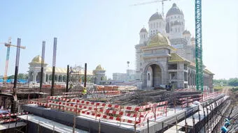 Lucrările în desfăşurare de la Catedrala Naţională vor facilita accesul la paraclisul de sub esplanadă