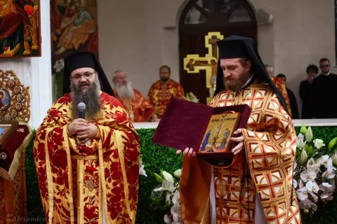 Hram la Caraiman: Sfânta Cruce și jertfa duhovnicească