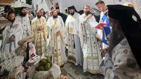 Hram la Sinaia: Schitul Sf. Ana de la Cota 1400 are un nou egumen