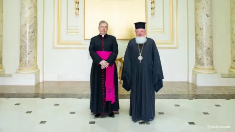 Reprezentantul Nunțiaturii Apostolice din București în vizită de curtoazie la Patriarhia Română