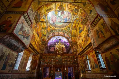 Paraclisul de la Antim a fost resfințit. Detalii despre pictura sa complexă la care a contribuit Arhim. Sofian Boghiu