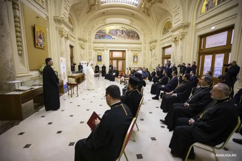 Expoziție cu primele ediții ale Revistei Biserica Ortodoxă Română, inaugurată de Patriarhul Daniel la Palatul Patriarhiei