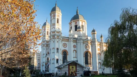Catedrala „Sf. Spiridon” – Nou din București își serbează hramul (Program)