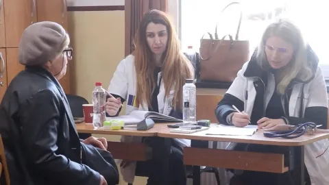 Voluntarii Paraclisului Catedralei Naționale au oferit consultații medicale gratuite pentru 130 de prahoveni