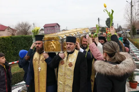 Sf. Dimitrie a primit onorul jandarmilor prahoveni. 14 comunități vizitate în a treia zi de pelerinaj