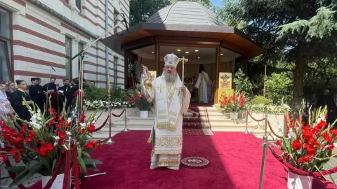 Taina Preasfintei Treimi, marele tezaur al Bisericii: PS Timotei Prahoveanul la hramul Mănăstirii Radu Vodă