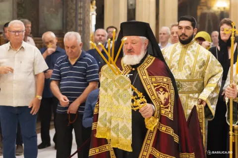 Rugăciuni pentru jurnaliștii Centrului de presă Basilica la Catedrala Patriarhală: Vestesc lumina lui Hristos societății