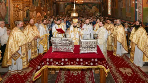 Prima mănăstire din București care primește un veșmânt al Cuviosului Dimitrie cel Nou