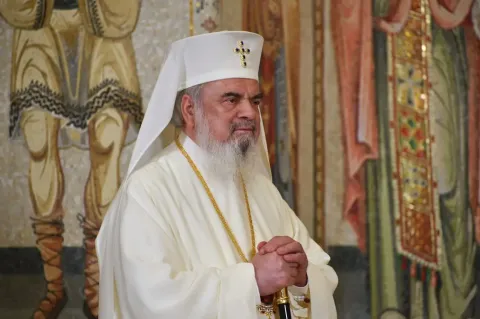 Patriarhul Daniel îndeamnă părinții, profesorii și preoții să îi susțină pe tinerii care au examene