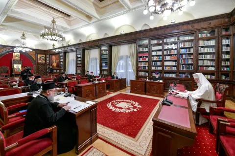 Sinodul Mitropoliei Munteniei și Dobrogei discută slujbe pentru noi sfinți, între care doi preoți mărturisitori din Capitală