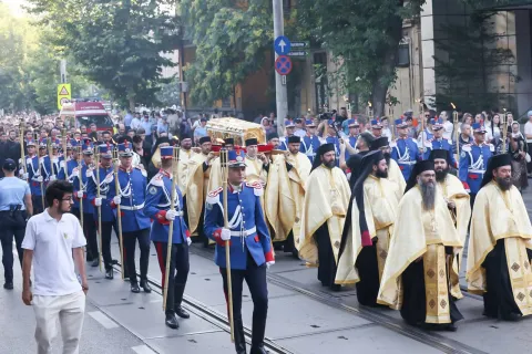 Procesiune jubiliară în ajunul primei celebrări a Aducerii moaștelor Sf. Cuv. Dimitrie cel Nou la București