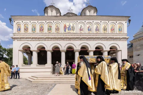 S-au împlinit 250 de ani de când au fost aduse moaștele Sfântului Dimitrie cel Nou în Capitala României
