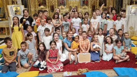 Peste 150 copii participă la Tabăra „Zbor prin povești” de la Biserica Domnița Bălașa din Capitală