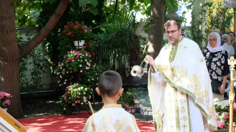 Sfântul Ioan Iacob, serbat la Paraclisul Catedralei Naționale: Sfințenia este la îndemâna fiecăruia dintre noi