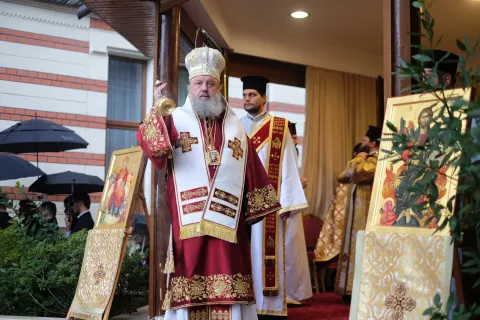 Cine reușește să-și poarte crucea va avea bucurie: PS Timotei Prahoveanul