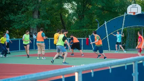 Au început înscrierile la competițiile sportive dedicate tinerilor organizate de ASCOR București: Program