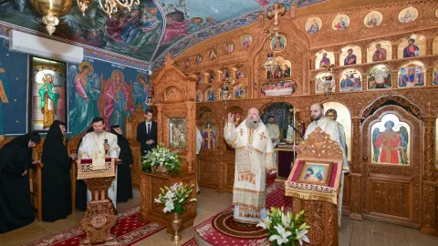 Drumul nostru trebuie să sfârşească în cer: PS Timotei la biserica din cimitirul Parohiei „Buna Vestire”‑Giulești