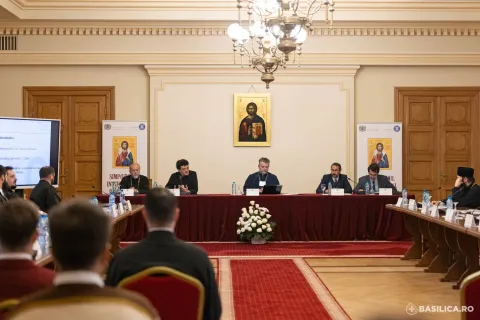 Simpozion: Teologi și medici au discutat la Palatul Patriarhiei despre sensul suferinței și actul medical