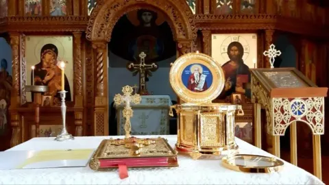 Recunoștință clericilor pensionari din Prahova: Au ținut flacăra credinței, a dragostei și a nădejdii