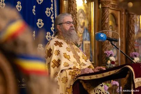 Sf. Paisie de la Neamț, sărbătorit în Capitală: Suntem datori să urmăm sfintele sale învățături, spune arhim. Clement Haralam