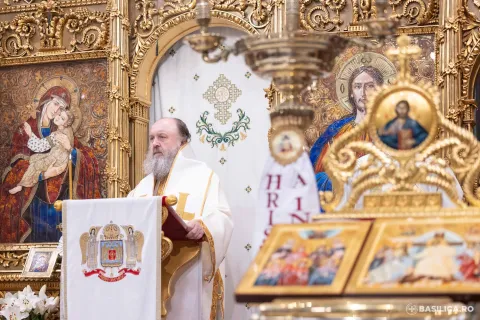 PS Timotei Prahoveanul: Cel mai înalt semn de cinstire a Mântuitorului Hristos este prezența la Sfânta Liturghie