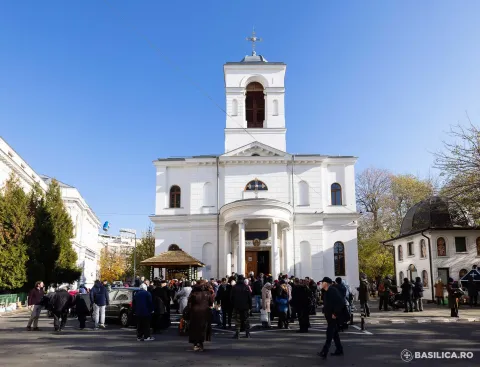 Moaștele Sf. Grigorie Teologul vor fi aduse la Biserica „Sf. Ecaterina”, paraclisul studenților teologi
