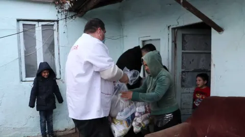 Mii de persoane au fost ajutate de Voluntarii Catedralei Naționale în 2024