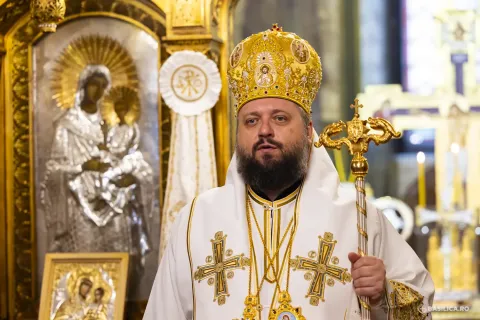 Crucea, triumful definitiv al iubirii lui Dumnezeu: PS Paisie Sinaitul