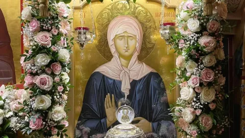 Schitul Darvari din București a primit moaștele Sfintei Matrona