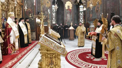 Patriarhul Daniel: Sfânta Lumină produce o mare bucurie celor care o primesc