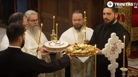 Regii României pomeniți la Catedrala Patriarhală: „Au știut că a conduce înseamnă a sluji”