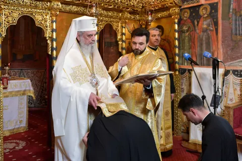 Hirotesii la Reședința Patriarhală: Numai cu ajutorul lui Dumnezeu putem purta crucea misiunii