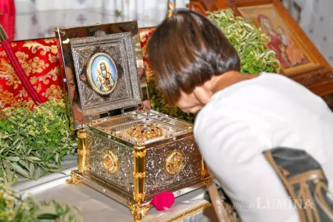 Un veșmânt al Sf. Mucenic Ciprian va fi donat parohiei Cocioc din Ilfov